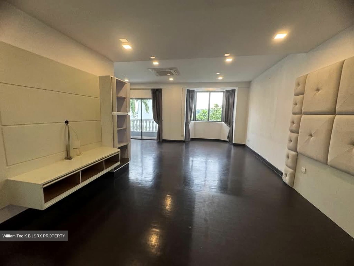 La Suisse (D11), Terrace #562062341